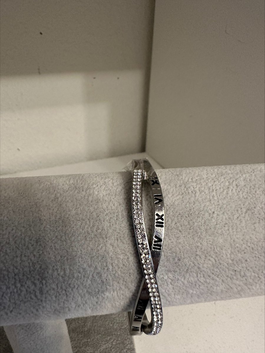 Design infinity klem armband | Make up | Parfum | Moederdag | Verjaardagscadeau| Cadeautje| Valentijnsdag| Kado | sieraden | vaderdag | oorbellen | oorsieraden