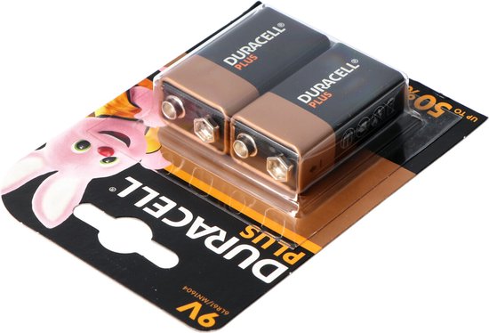 Verpakking met twee Duracell Plus 9V batterijen, met Duracell konijn.