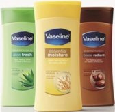 Bol.com Vaseline Bodylotion Pakket - Aloe Vera / Essential Moisture / Cacao - 3 x 400 ml aanbieding