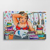 Dikke dames afwas | Vrolijk Schilderij | 90x60cm | Dikte 4 cm | Canvas schilderijen woonkamer | Wanddecoratie | Schilderij op canvas | Kunst | Corrie Leushuis