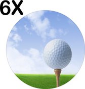 BWK Luxe Ronde Placemat - Golfbal Ligt Klaar op het Gras - Set van 6 Placemats - 40x40 cm - 2 mm dik Vinyl - Anti Slip - Afneembaar
