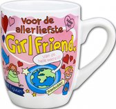 Mok - Bonbons - Voor de allerliefste girlfriend van de wereld - Cartoon - In cadeauverpakking met gekleurd krullint