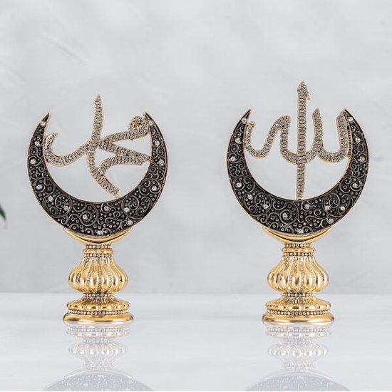 Ramadan Kareem Arche islamique et fond ornemental de luxe doré avec