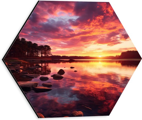 Dibond Hexagon - Kleurrijke Zonsondergang bij Groot Meer - 30x26.1 cm Foto op Hexagon (Met Ophangsysteem)