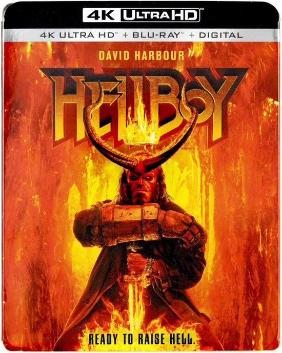 De voorkant van de Hellboy 4K Ultra HD Blu-ray-box met David Harbour als Hellboy, met hellebaard en hoorns, tegen een gloeiende rode achtergrond.