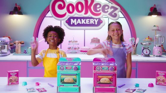 Cookeez Makery Oven - Baked Treatz - Bak je pluchen knuffel