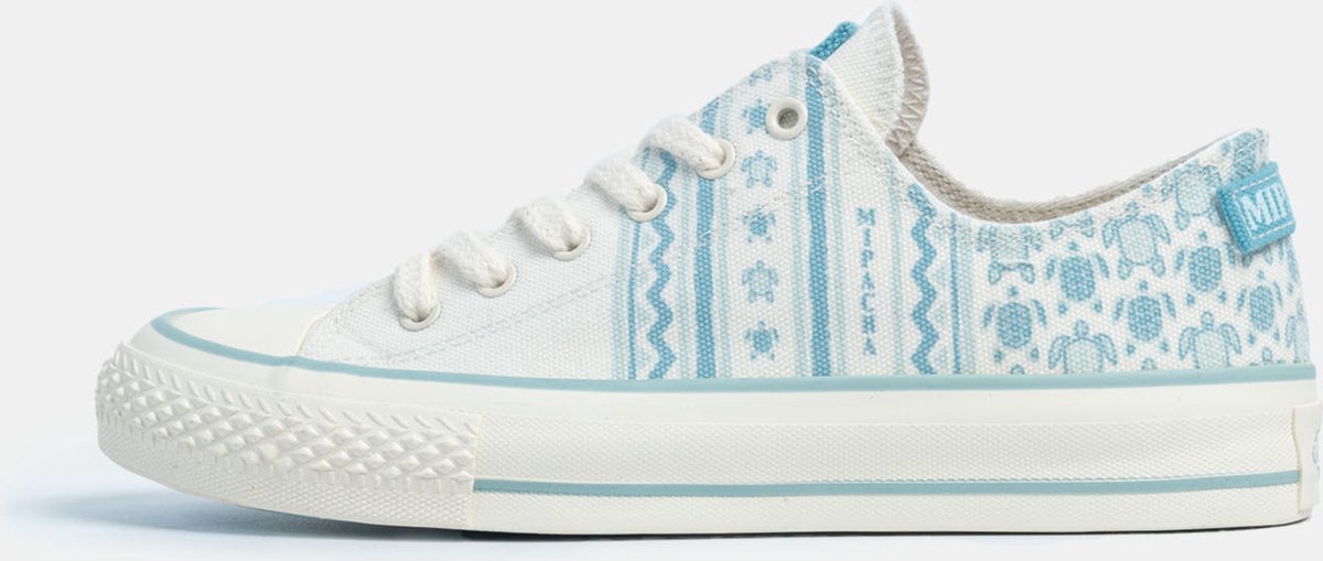 MIPACHA Oceano Bandada / White Blue - Low top Peruvian sneakers - Recycled Ocean Plastic Canvas, Anti-bacterial Bamboo insoles, Recycled Rubber soles - Made in Peru