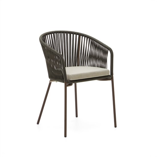 Kies ik eetkamerstoelen met armleuning of zonder? | Goossens - GOOSSENS