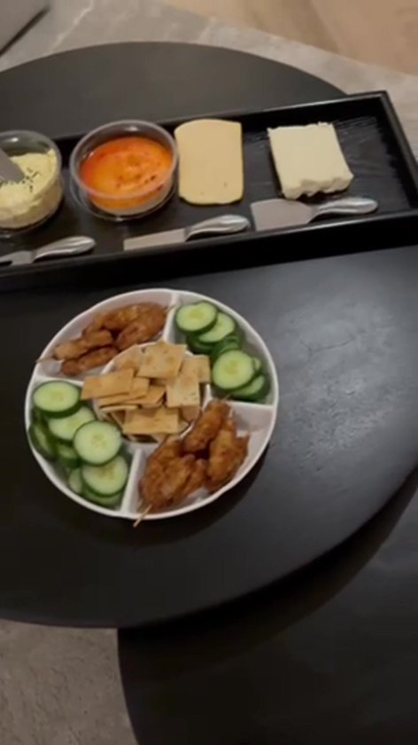Krumble de Couteaux à fromage à fromage 6 pièces en acier inoxydable en boîte / Couteaux à fromage / Ensemble de couteaux à fromage pour tous les types de fromage - Acier