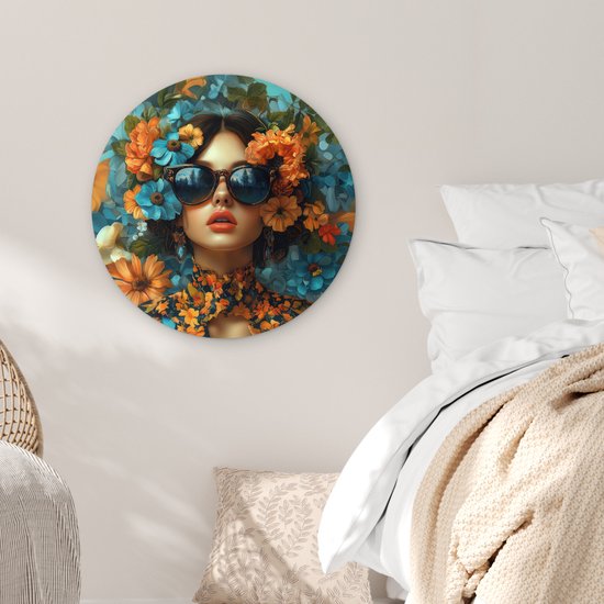 WallCircle® Wandcirkel 60x60 cm - Muurcirkel Vrouw - Bloemen - Oranje - Blauw - Modern - Muurdecoratie woonkamer - Wanddecoratie slaapkamer - Kamer decoratie accessoires - Ronde schilderijen