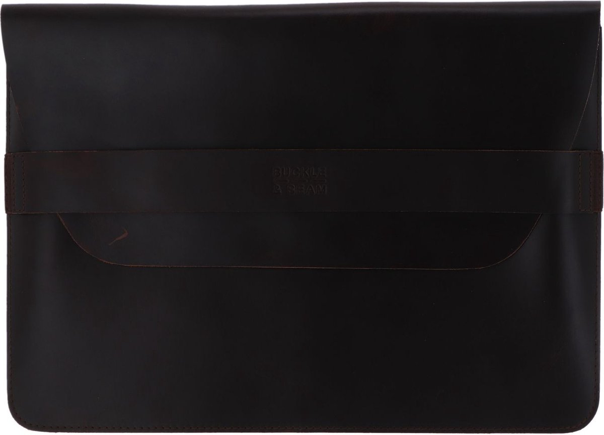 BUCKLE & SEAM Leren laptop hoes met laptopvak Terra Leather Laptop Sleeve Brown donkerbruin
