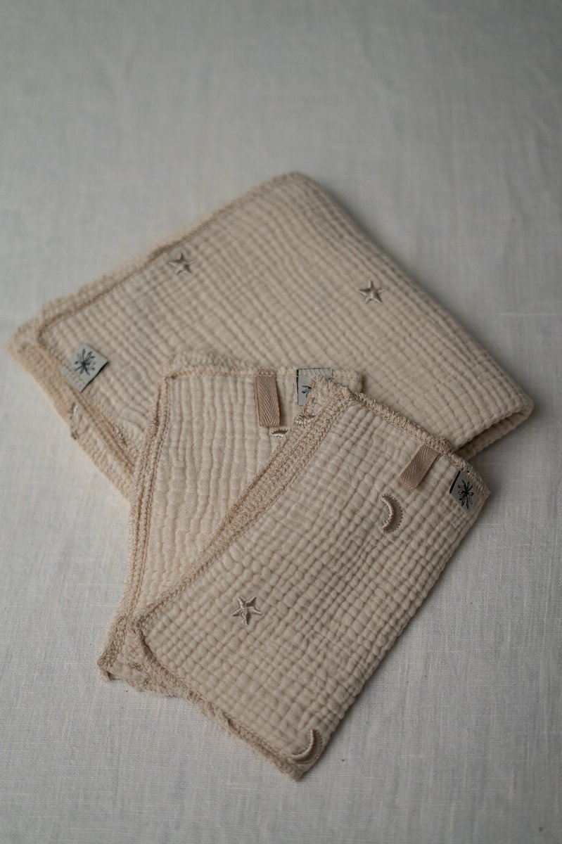 Goedkoopste Baby- geschenkset-hydrofiel-ecru-handgemaakt ( Sweet Baby Bedstraw
