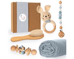 Love Nest Kraamcadeau Jongen / Meisje - Baby Cadeau Babyshower - Baby Bijtring, Speenkoord en Knuffeldoekje - Kraammand met Kraamcadeautjes