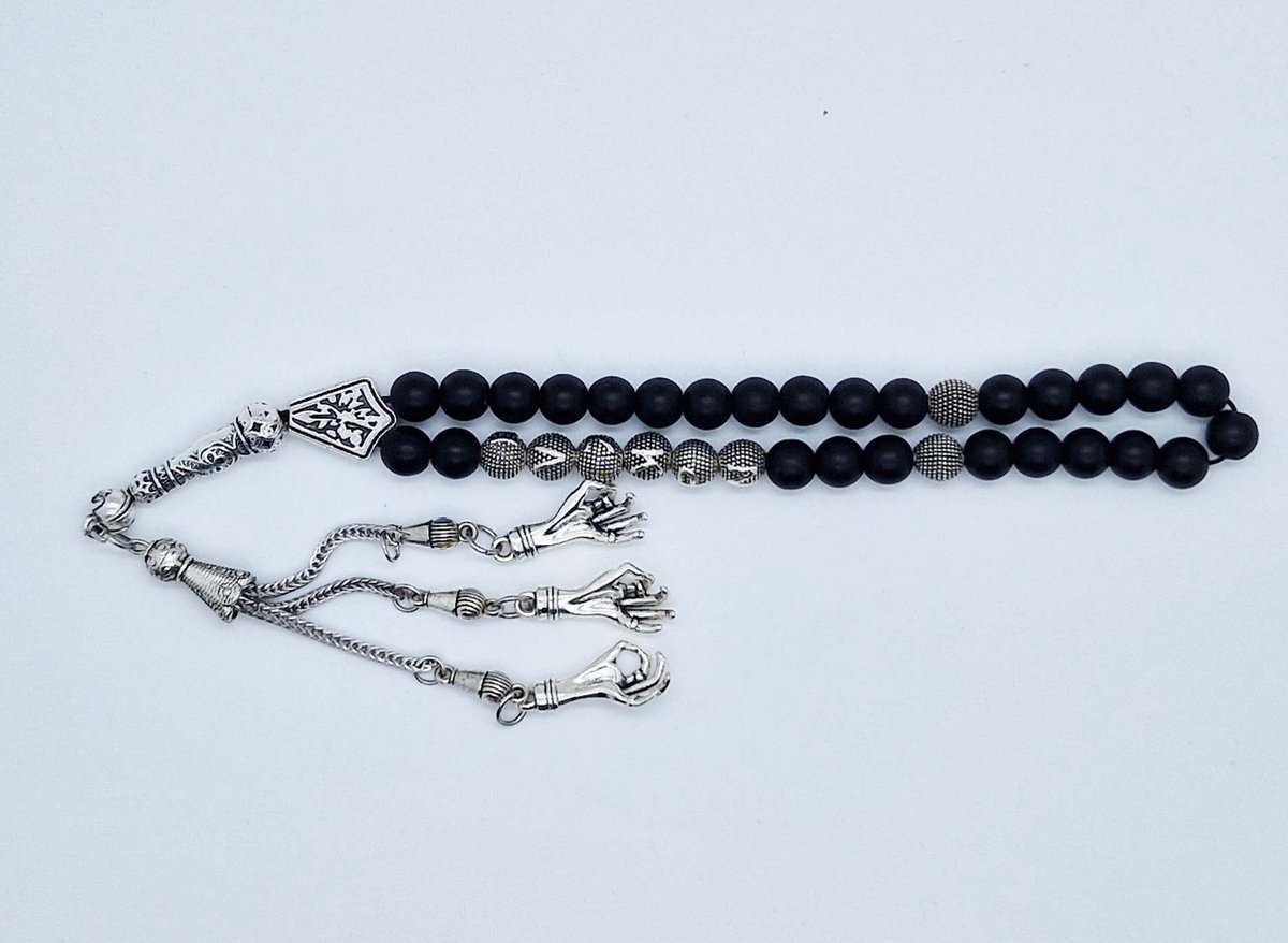 Handgemaakte naam tasbih 33 Kralen Natuursteen “Mat zwart onyx” - met metaal tassel “ Handpalm"- Met je naam of de naam van uw geliefde- 8 mm diameter van de korrel