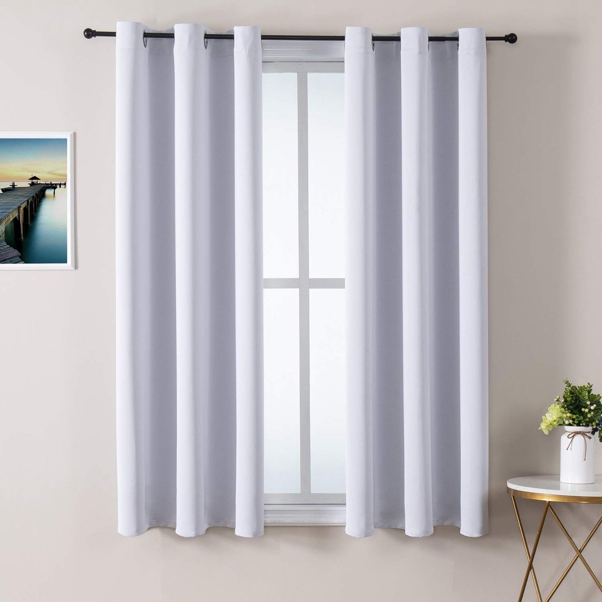 Floraweg Ondoorzichtige Gordijnen met Oogjes,230gsm, Mooie Zachte Verduisterende Gordijnen voor Verduisterende Kamers, voor de Slaapkamer, Woonkamer, Thermisch Gordijn, Koude Bescherming,1 stuk, Wit, 140 x 225 cm