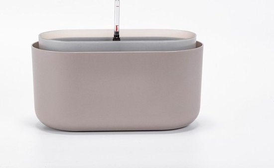 Taupe kleurige plantenbak met een waterindicator.