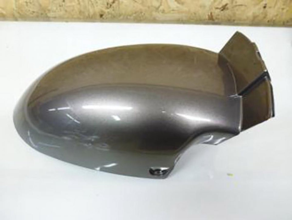 Partie AR Garde boue avant origine pour scooter Jonway 125 GT Gris Neuf