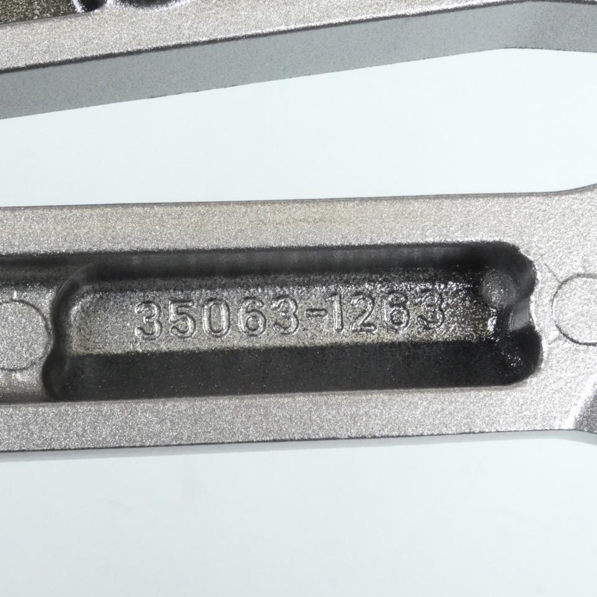 originele rechter voetsteunplaat voor kawasaki 1000 zr 2003 tot 2006 35063-1263-458 nieuw