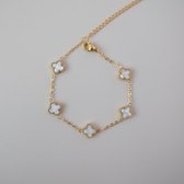 Bracelet Aurélia Luxe Trèfle - Or Wit Doré - minimaliste - petite fleur 9 mm - 5 pièces trèfle à quatre feuilles - acier inoxydable