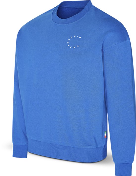 Blauwe sweater, ronde hals, lange mouwen, met witte tekst in cirkel op borst en Italiaanse vlag op mouw.