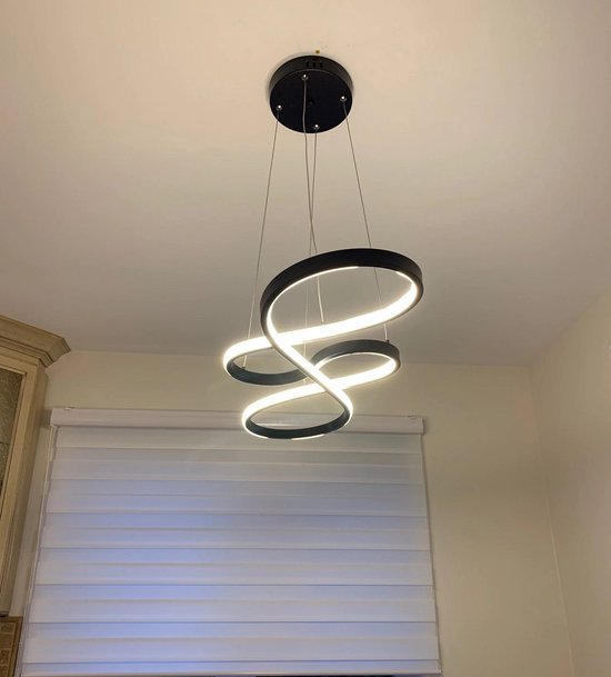 LAMPLAY Moderne Kroonluchter, 4 LED Gouden Diamanten Ringlampen, In Hoogte Verstelbare Villa Kroonluchter, Afstandsbediening Woonkamerlamp 3000K-6000K Dimmen, Hal Woonkamer Trap Villa