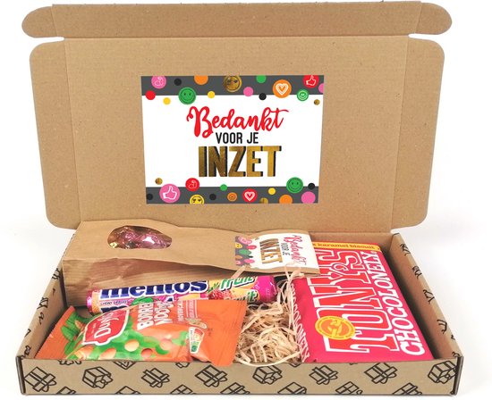 Brievenbus pakketje - december cadeau - "Bedankt voor je inzet" - bedankt cadeautje - Tony Chocolonely - Borrelnootjes - Mentos Fruit - Kraft zakje zuurtjes