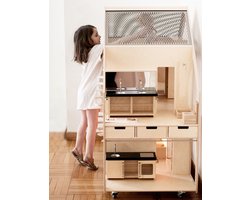 PoppenVilla - Poppenhuis - voor Tienerpoppen 1:6 - Barbiehuis - met auto-hellingbaan - exclusief inrichting