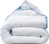 Swedish Sky - Luxe Non-Allergisch Wasbaar 4-Seizoenen Dekbed - Het Echt Ademende Anti-Allergische HolleVezel Dekbed - 260x220 cm (Extra Lang)