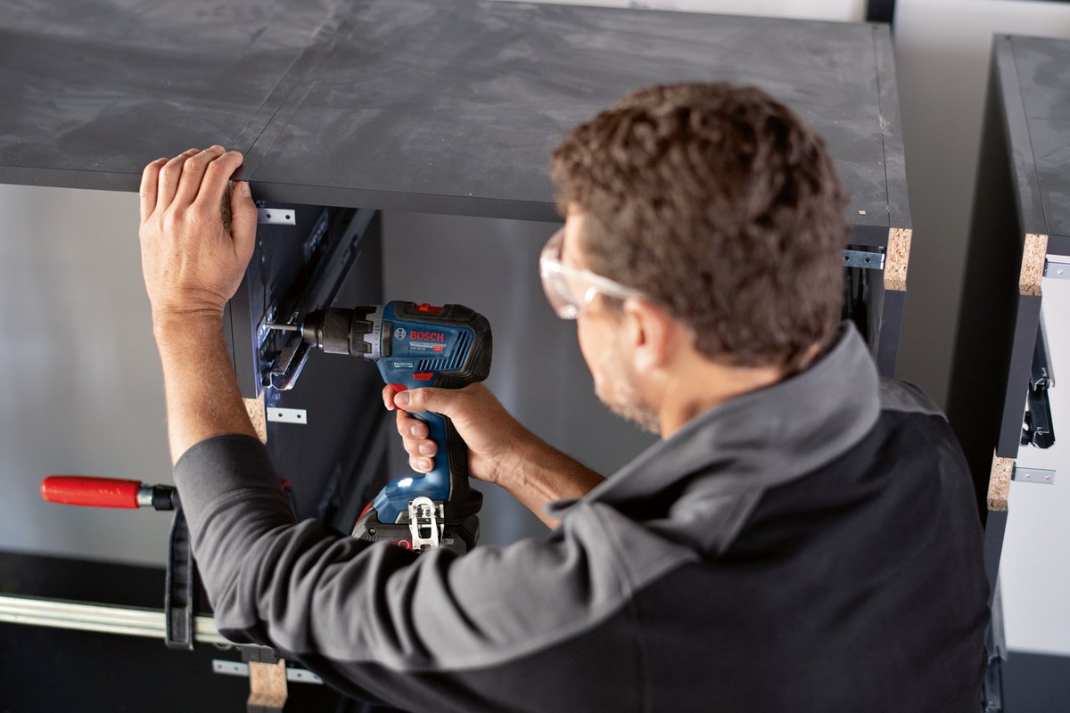 Bosch GSR 18V-55 accuschroefboormachine - 55 Nm, incl. 2x accu's thumbnail 3