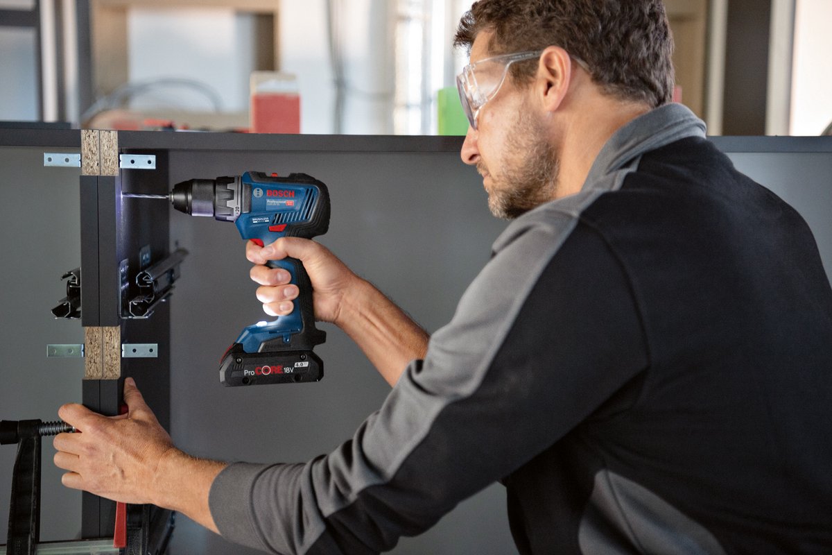 Bosch GSR 18V-55 accuschroefboormachine - 55 Nm, incl. 2x accu's thumbnail 2