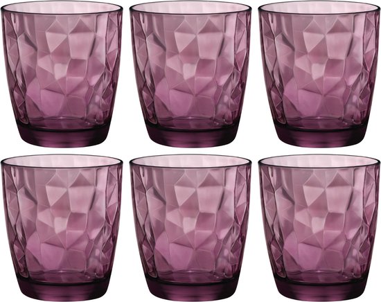 Set van zes Bormioli Rocco Diamond tumblers van paars glas met geometrisch facetpatroon.