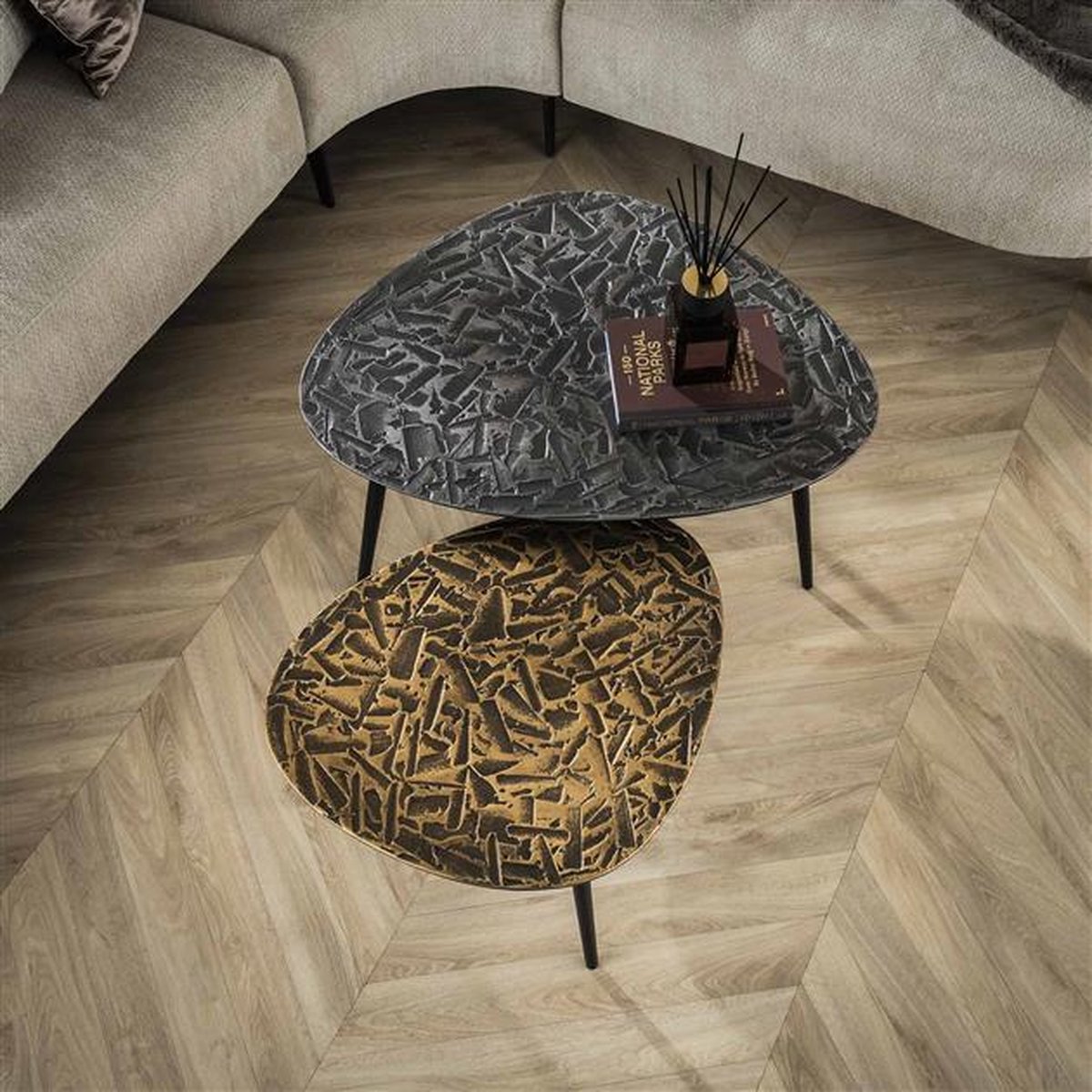 Hoyz Collection Salontafel Driehoekig Patina Metal Set van 2