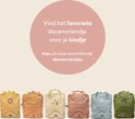 Zes kinderrugzakken met verschillende dierenprints: leeuw, vos, eenhoorn, kat, walvis en egel. Van geel tot groen.