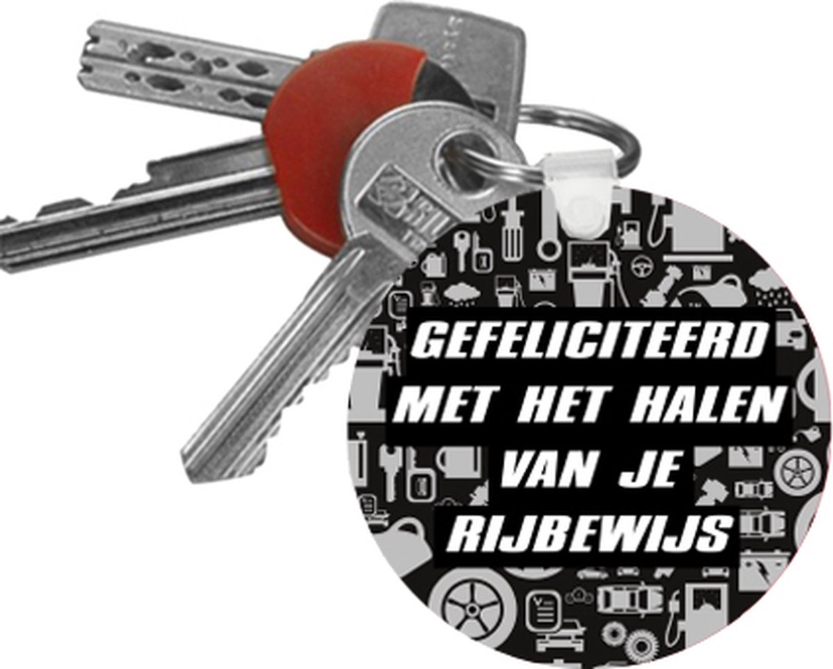 Sleutelhanger "Gefeliciteerd met het halen van je rijbewijs - Zwart" - Rijbewijs geslaagd - Sleutelhanger Cadeau