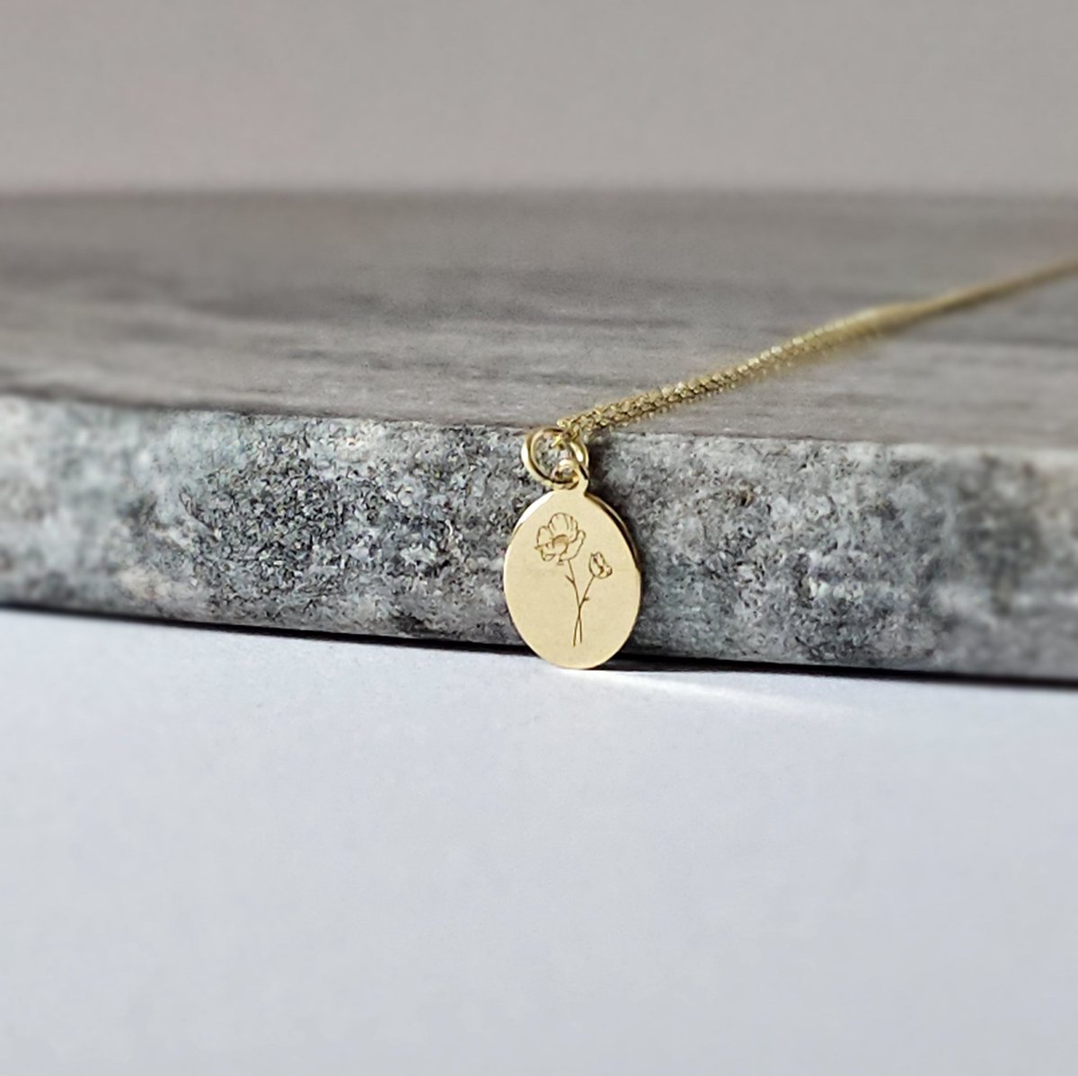 Ellen Life Jewelry | Augustus Geboortebloem Kettingen - 14K Goud Gepersonaliseerd Keeting - Verjaardag Cadeau Vriendin & Vrouw - Geboortemaand Ketting met Hanger - Handgemaakte Sieraden