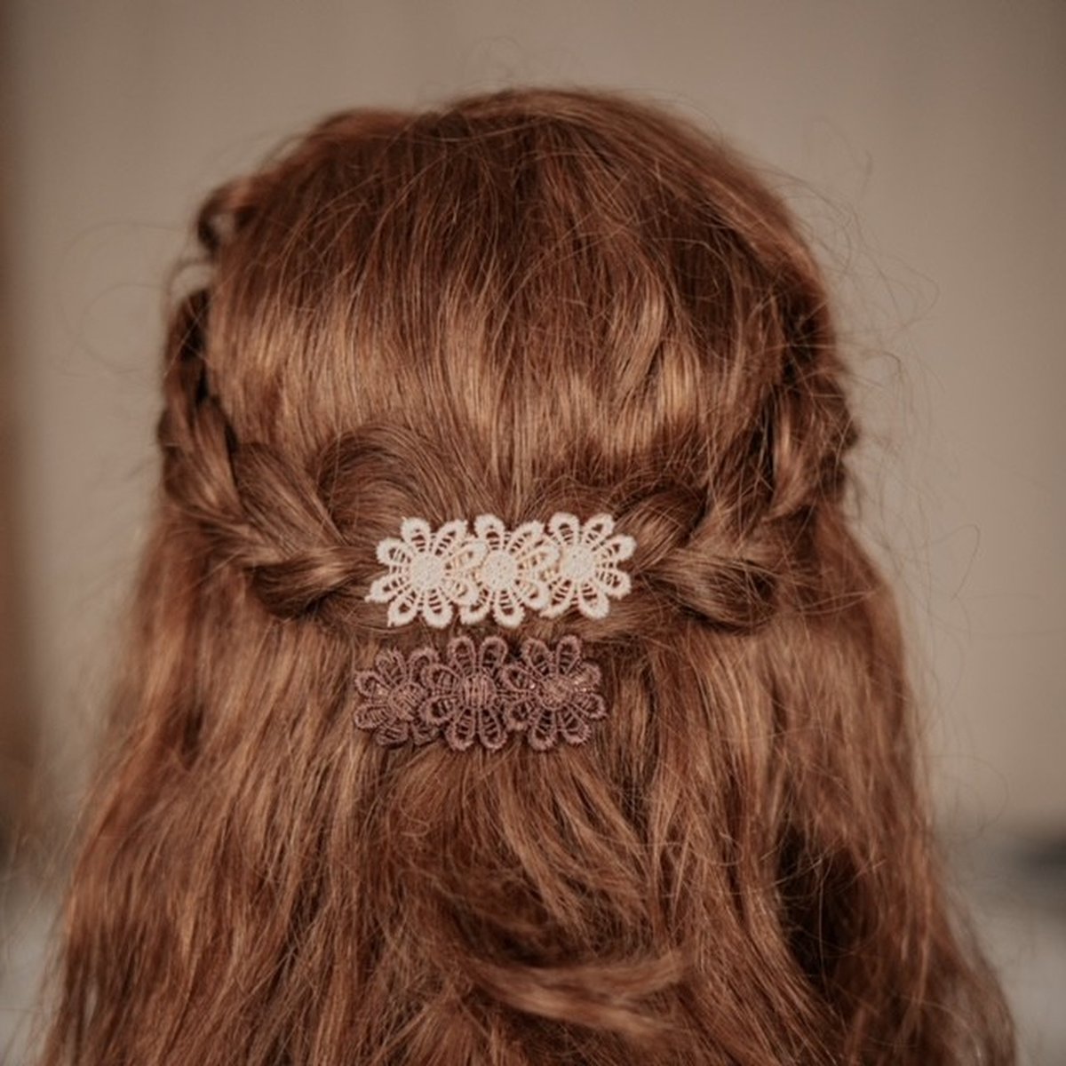 Haarspeldjes Meisje – Bloemen - Beige - Bruin - 2 stuks