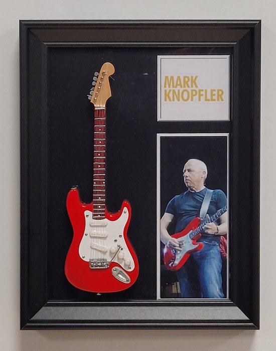 Mini Chitarra Da Collezione Replica In Legno - Dire Straits - Mark Knopfler - Re : Dire Straits - Mini Guitar Collection Mini Chitarra Da Collezione Replica In Legno - Dire Straits - Mark Knopfler - Re : Dire Straits - Mini Guitar Collection
