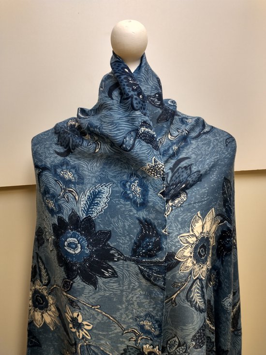 Lange dames sjaal Friede gebloemd motief blauw wit donkerblauw lichtblauw licht navy