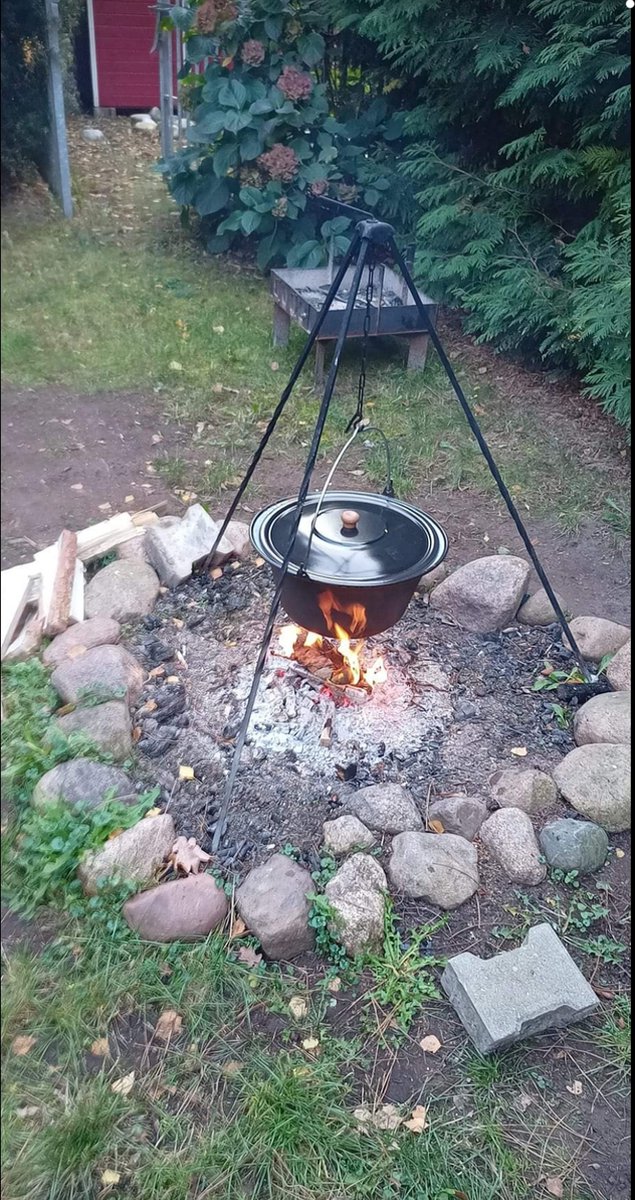 KOOKPAN, met gratis DEKSEL, inhoud 8l. Hongaarse ketel. Voor ook driepoot. — afbeelding 2