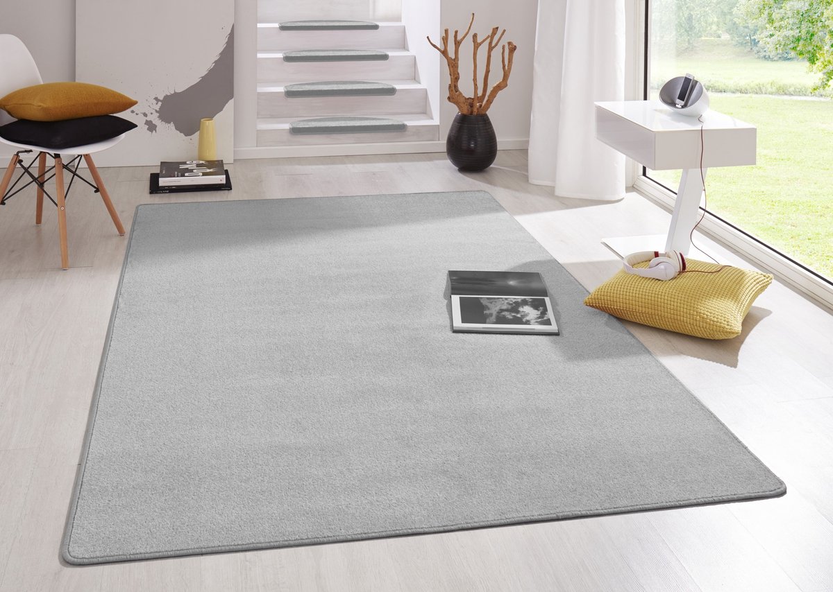 Flycarpets Uni Laagpolig Effen Vloerkleed - Fancy - Grijs 133x195 cm