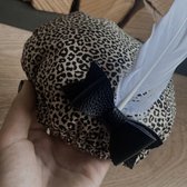 Pietenmutsje leopardprint - Pieten barret -  Pietenmuts leopard kleur met lederlook strik