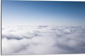 WallClassics - Dibond - Uitzicht boven de Wolken - 75x50 cm Foto op Aluminium (Met Ophangsysteem)