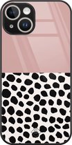 Casimoda® hoesje - Geschikt voor iPhone 14 - Stippen roze - Luxe Hard Case Zwart - Backcover telefoonhoesje - Roze
