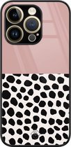 Casimoda® hoesje - Geschikt voor iPhone 14 Pro - Stippen roze - Luxe Hard Case Zwart - Backcover telefoonhoesje - Roze