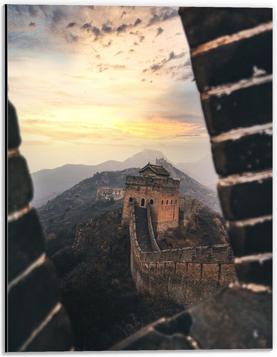 WallClassics - Dibond - Chineese Muur vanuit het Raam - 30x40 cm Foto op Aluminium (Met Ophangsysteem)