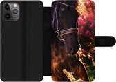 Bookcase Geschikt voor iPhone 11 Pro telefoonhoesje - Paard - Zon - Portret - Met vakjes - Wallet case met magneetsluiting