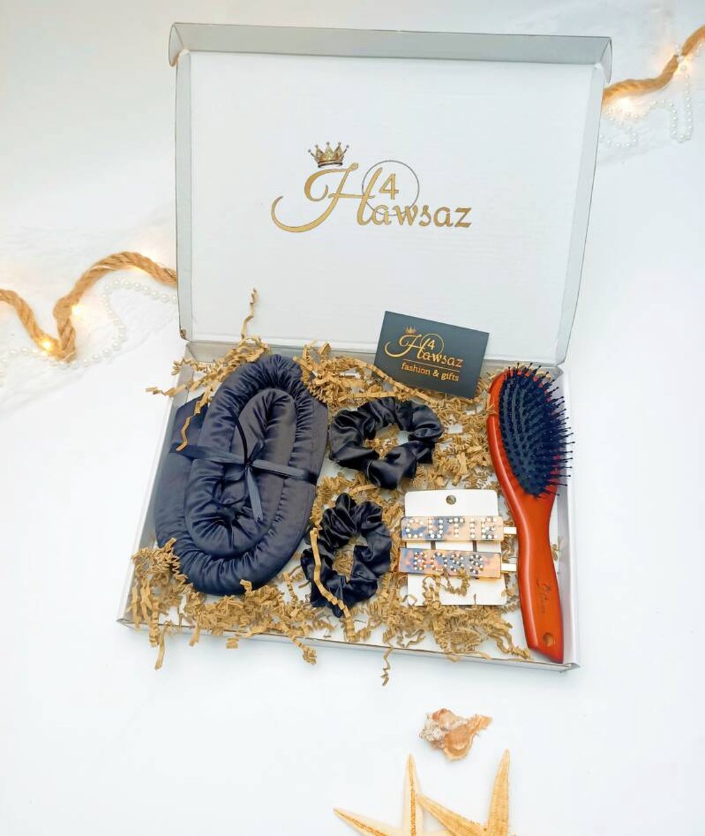 Krulset - Heatless Curls Kit - Heatless curls - Haarkrullen -Haaraccessoires - Zwart - Heatless Hair Curls - krullen zonder hitte - 2 x Scrunchies - Houten borstel - Kerstcadeau - Verjaardag cadeau - Beauty set - Geschgenkset