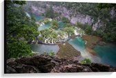 WallClassics - Canvas  - Bovenaanzicht van Brug langs Plitvicemeren - 90x60 cm Foto op Canvas Schilderij (Wanddecoratie op Canvas)