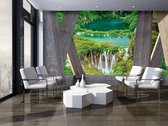 Fotobehang - Vlies Behang - Watervallen bij Nationaal park Plitvicemeren Terras Zicht 3D - 416 x 290 cm