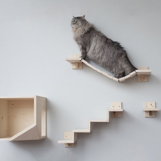 Klimmuur kat - kattenplankjes - muurplankjes - muurplankjes kat - katten klimmuur - loopplankjes kat - kattenmuur - katten klimwand - huisje links